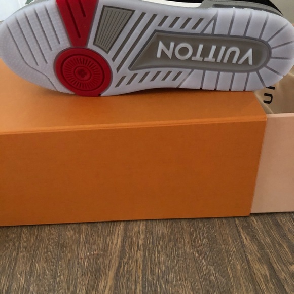 Louis Vitton Trainer Ebene - Picture 2 of 4